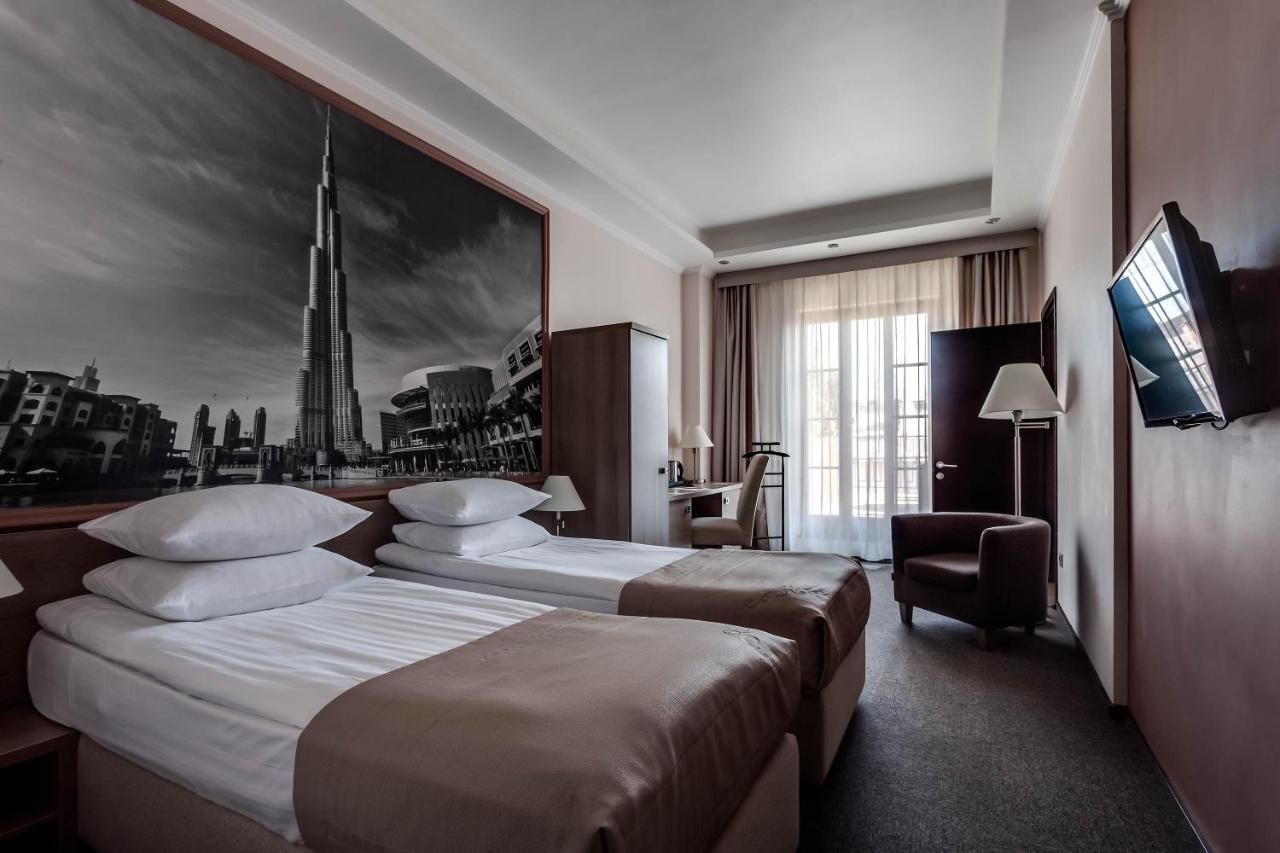 Отель Rius Hotel Львов