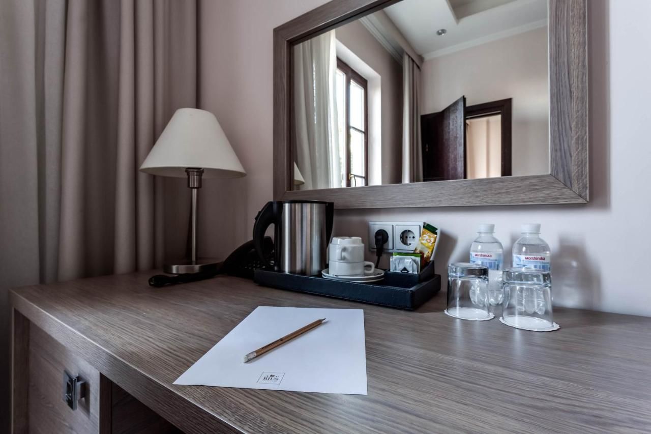 Отель Rius Hotel Львов