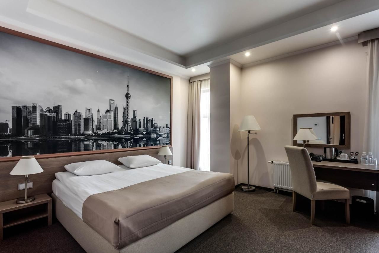 Отель Rius Hotel Львов