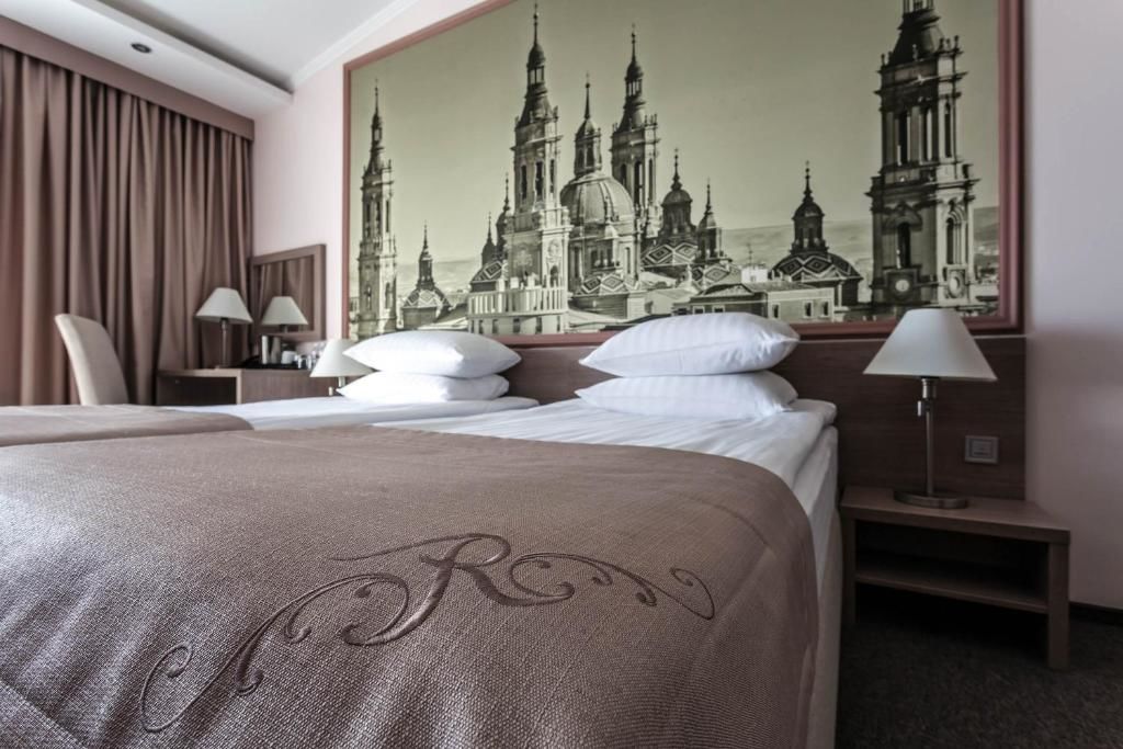 Отель Rius Hotel Львов