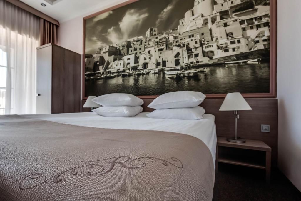 Отель Rius Hotel Львов