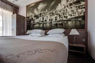 Отель Rius Hotel Львов Двухместный номер с 1 кроватью или 2 отдельными кроватями-17